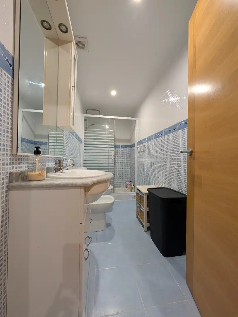 Baño de Piso en venta en Narón con Amueblado