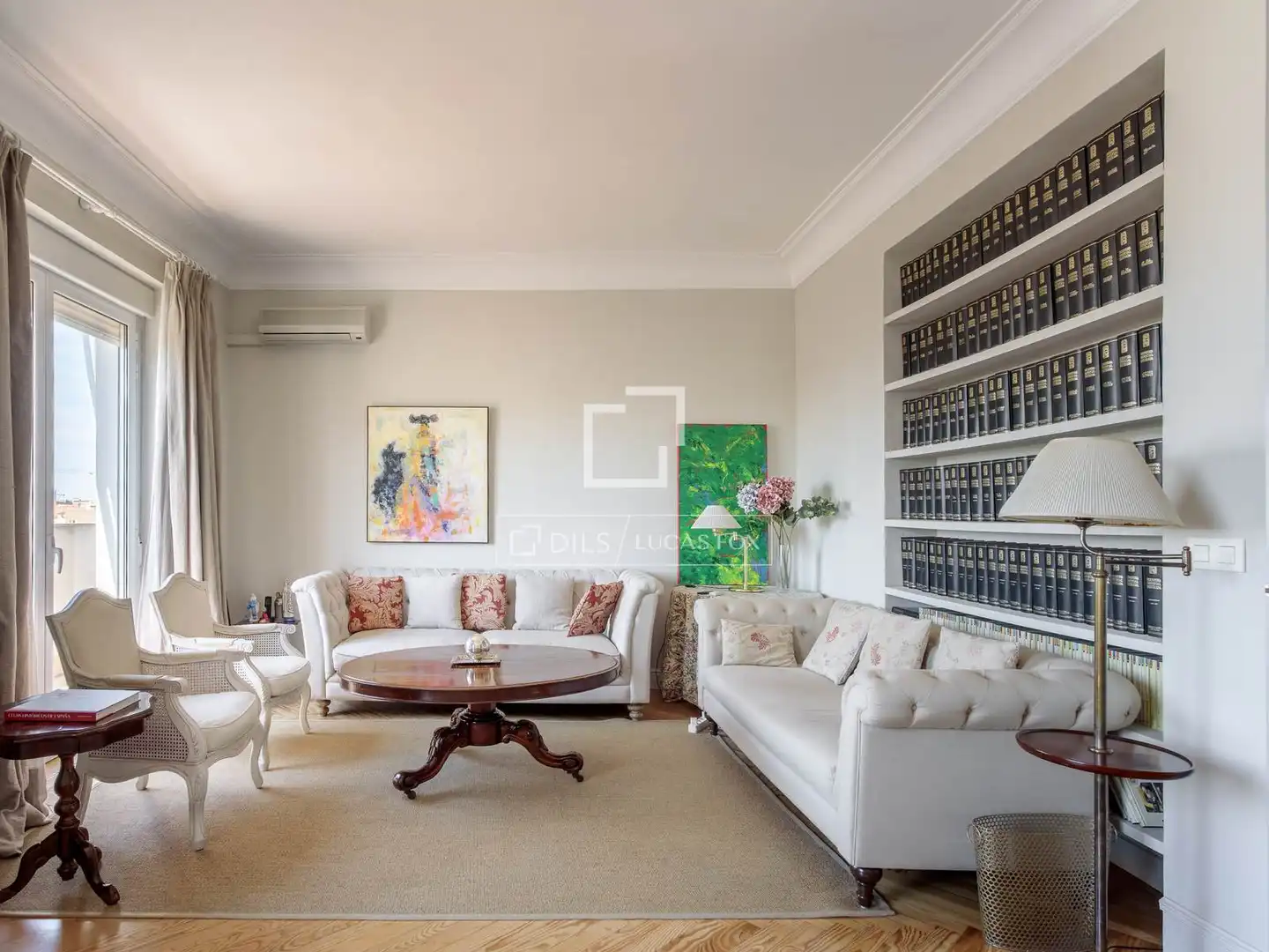 Living room of Attic for rent in Madrid  with Air Conditioner, Heating and Parquet flooring