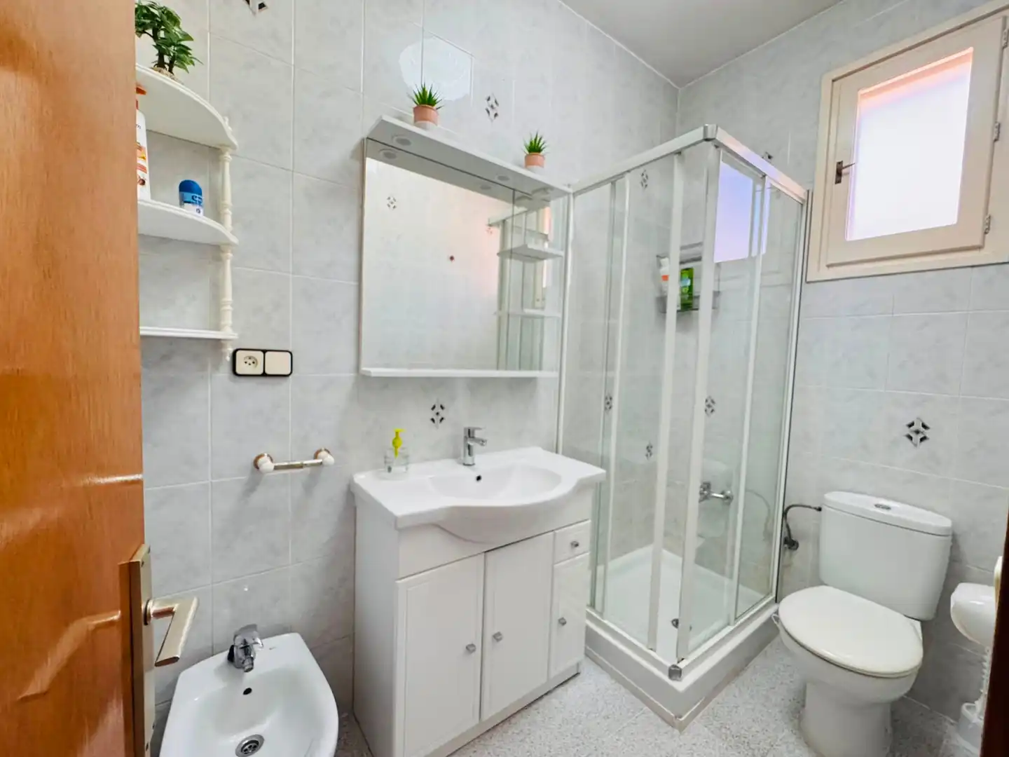 Baño de Piso en venta en Flaçà con Aire acondicionado, Calefacción y Terraza