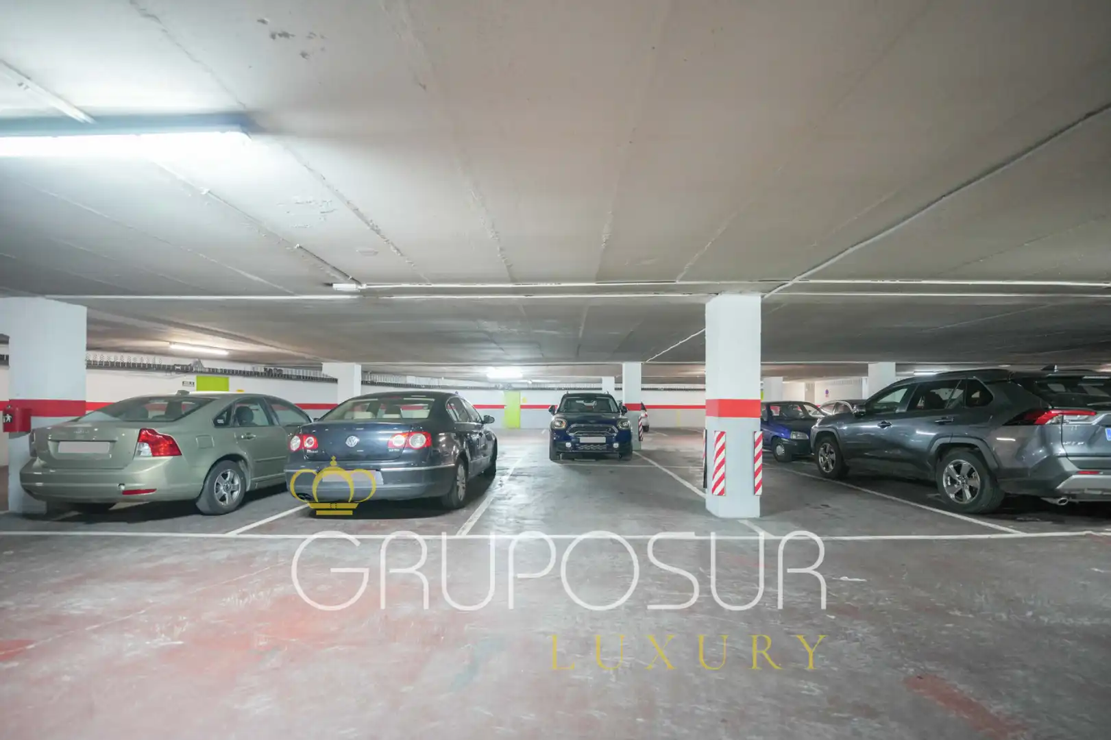 Parking de Piso en venta en Valladolid con Calefacción, Parquet y Terraza