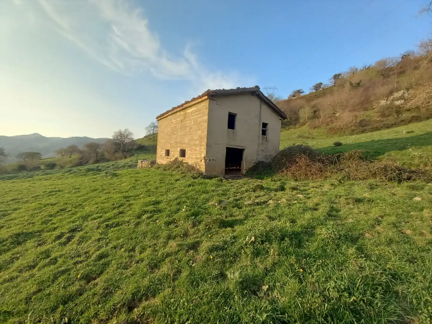 Land for sale in Villacarriedo