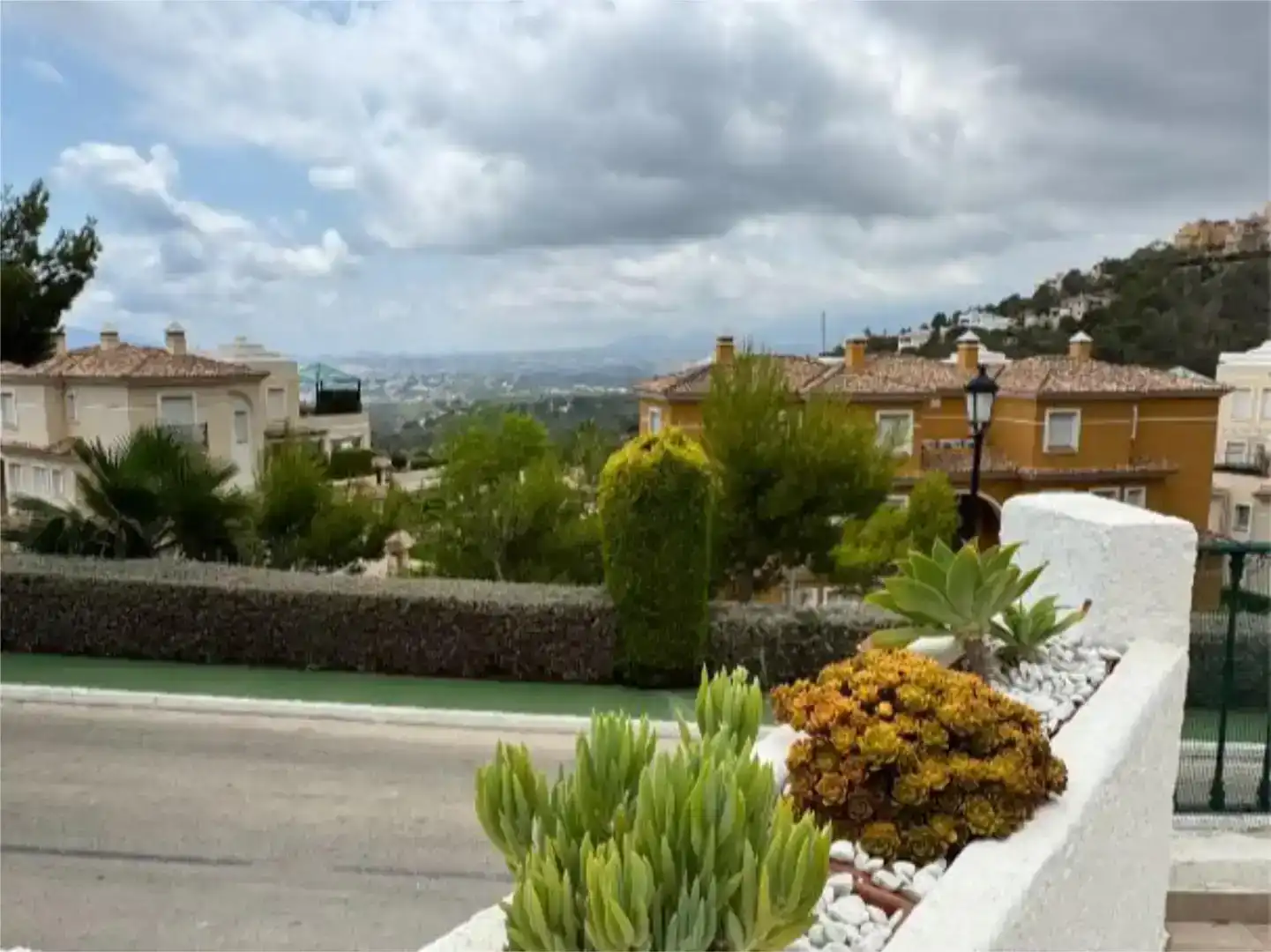 Vista exterior de Dúplex en venda en Altea amb Aire condicionat, Piscina i Balcó