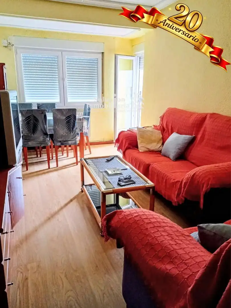 Living room of Flat for rent in Salamanca  with Heating, Terrace and Furnished