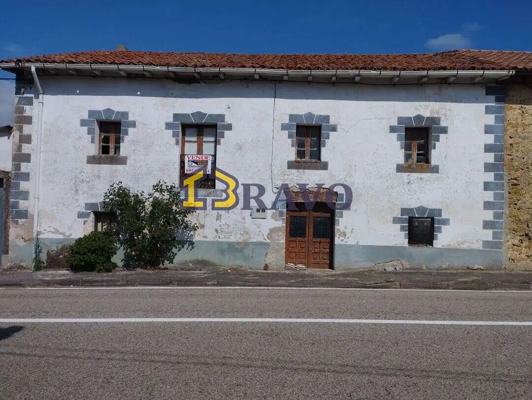 Vista exterior de Casa o chalet en venta en Merindad de Montija con Calefacción, Jardín privado y Trastero