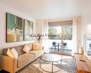 Living room of Flat to rent in  Barcelona Capital  with Air Conditioner, Heating and Parquet flooring