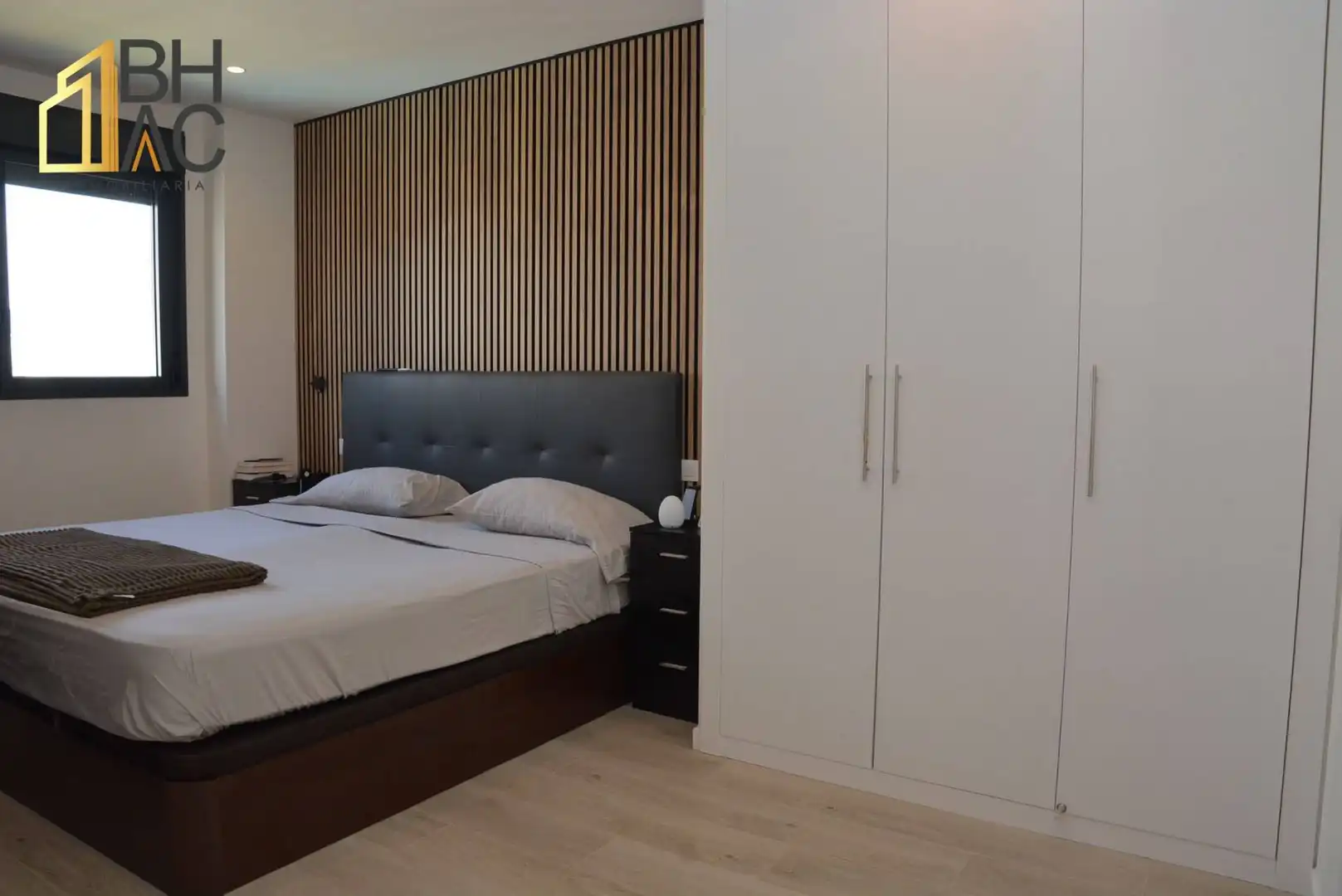 Schlafzimmer von Dachboden zum Verkauf in Alcalá de Henares mit Klimaanlage, Heizung und Terrasse