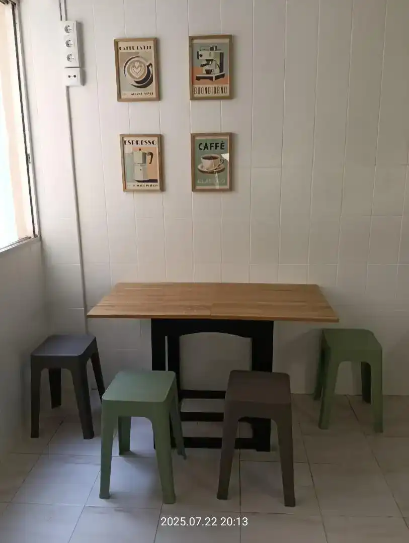 Menjador de Pis per a compartir en Sant Joan d'Alacant amb Parquet, Moblat i Forn