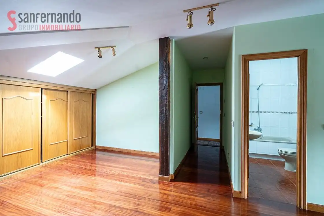 Habitación de Casa o chalet en venta en Reocín con Aire acondicionado y Calefacción