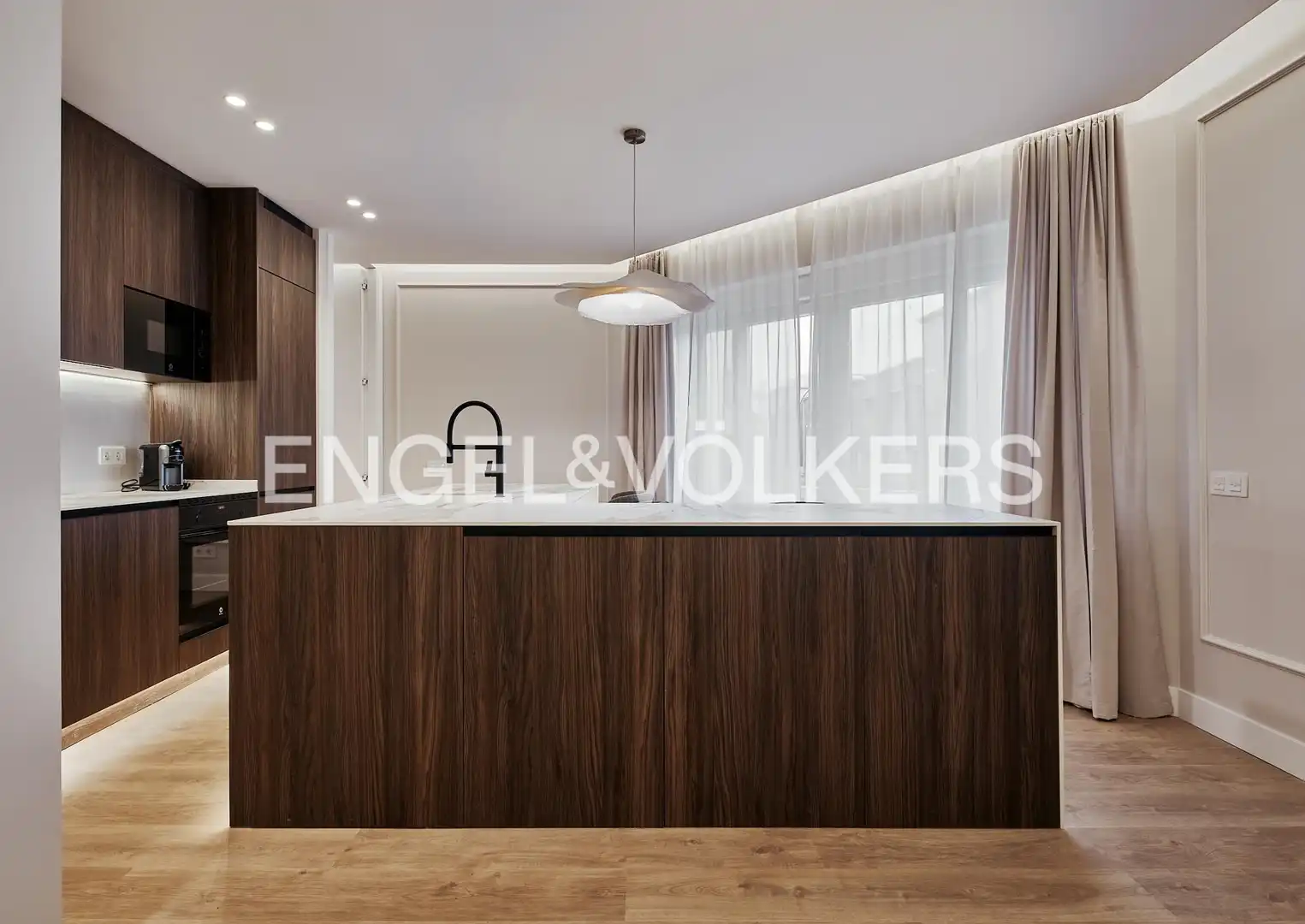 Piso con ascensor en venta en Duque de Sesto, imagen 4