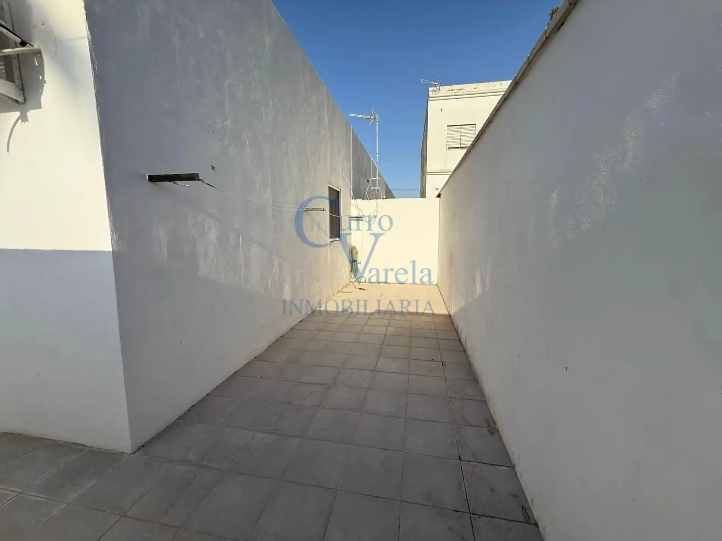 Vista exterior de Finca rústica en venta en Dos Hermanas con Aire acondicionado, Calefacción y Trastero