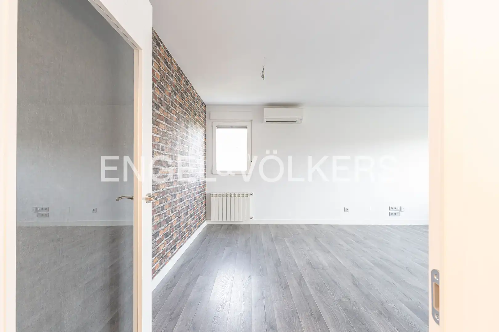 Sala de estar de Dúplex en venta en Alcorcón con Aire acondicionado, Calefacción y Jardín privado