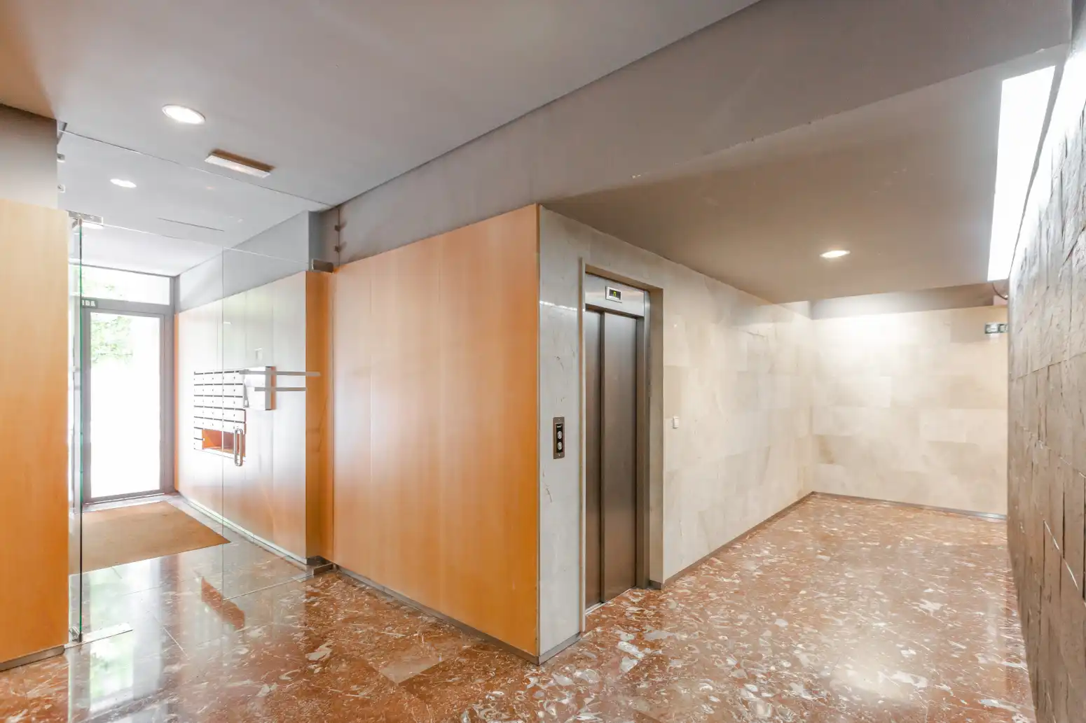 Wohnung zur Miete in  Pamplona / Iruña mit Heizung und Abstellraum