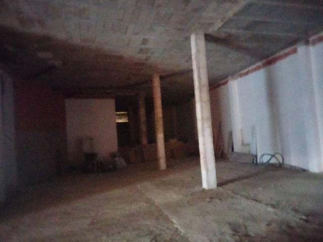 Local comercial en Alquiler en Moncada