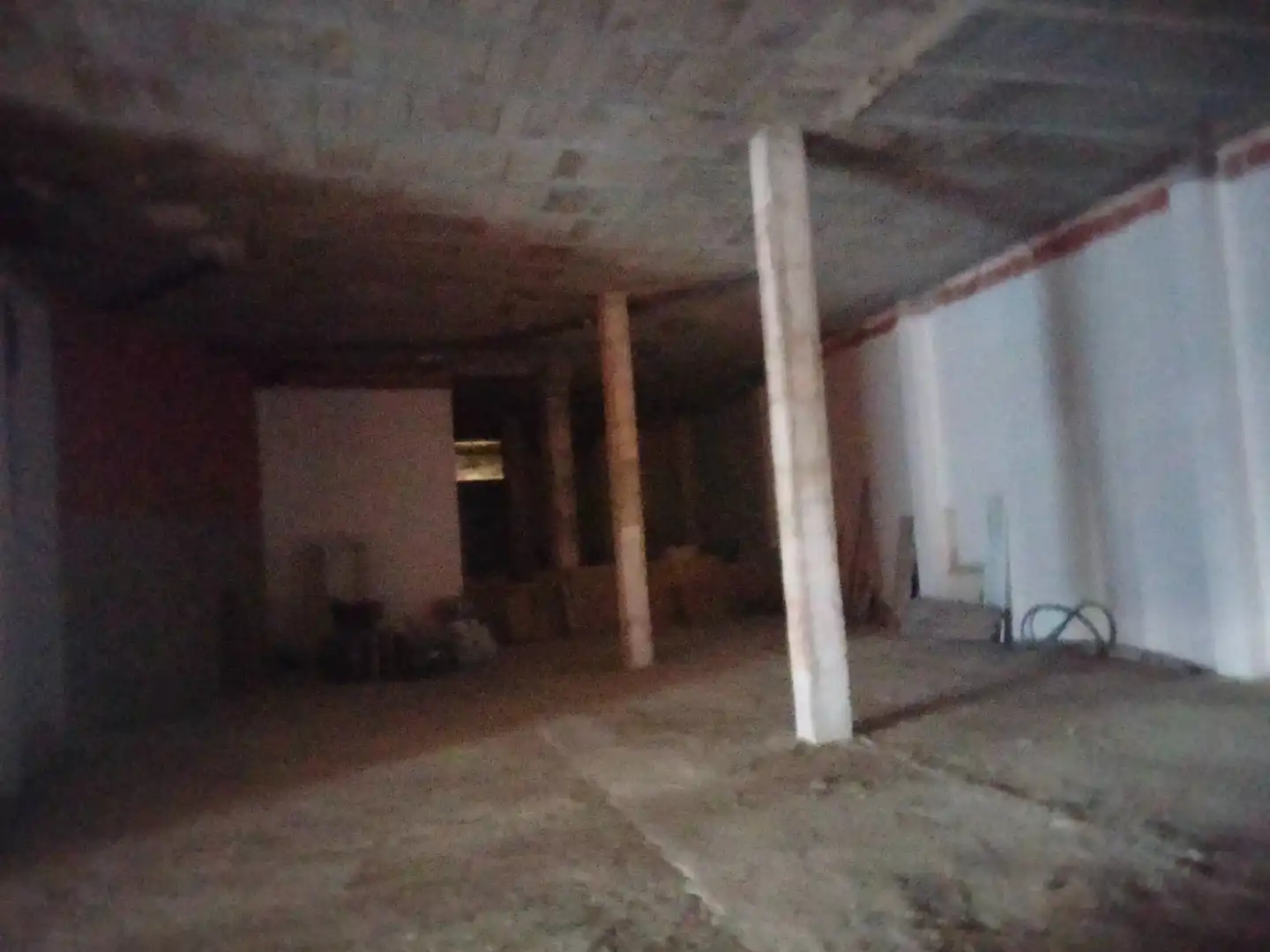 Local comercial de lloguer a Moncada
