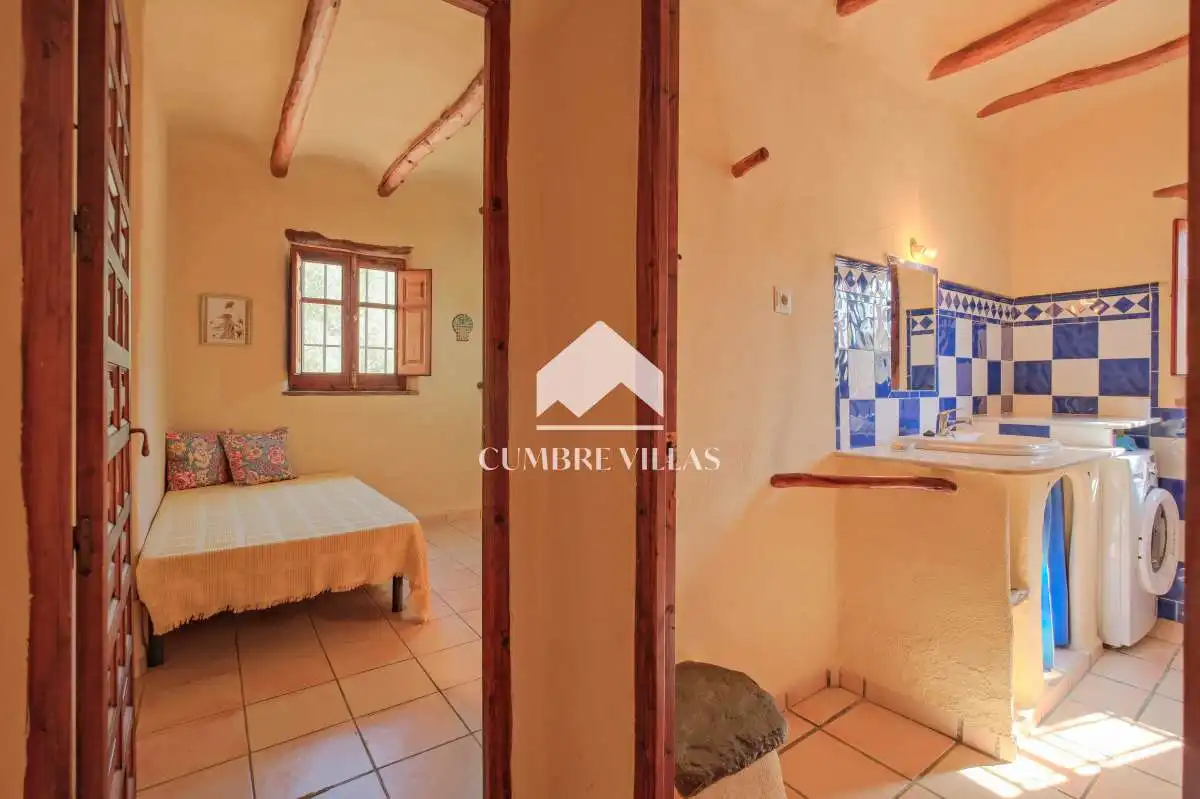 Casa rústica amb jardí en venda a Órgiva, imagen 47
