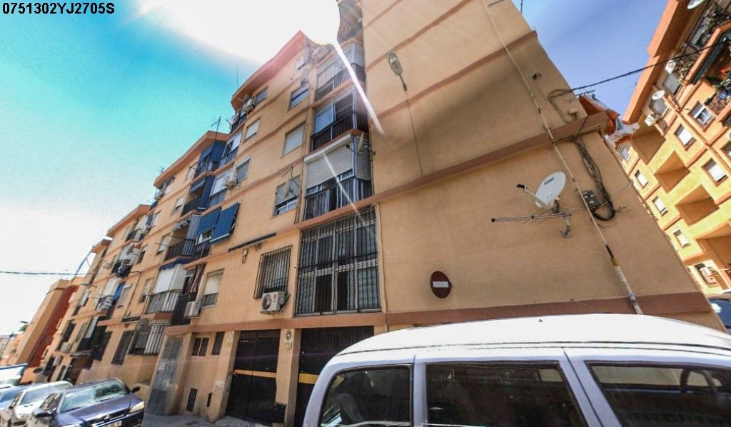 Vista exterior de Piso en venta en Paterna