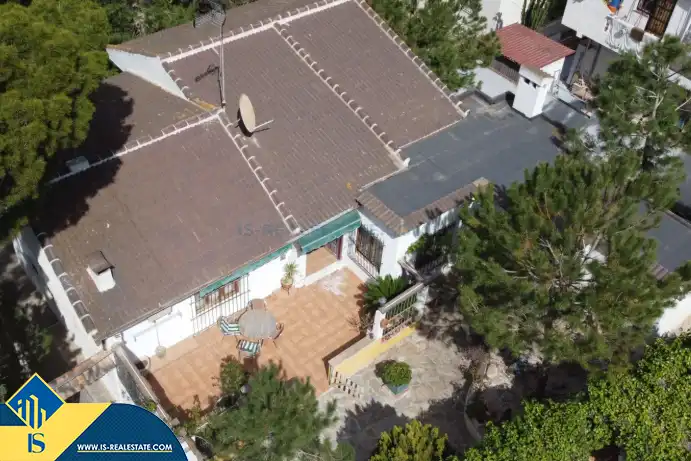 Chalet con piscina en venta en Los Balcones - Los Altos, imagen 2