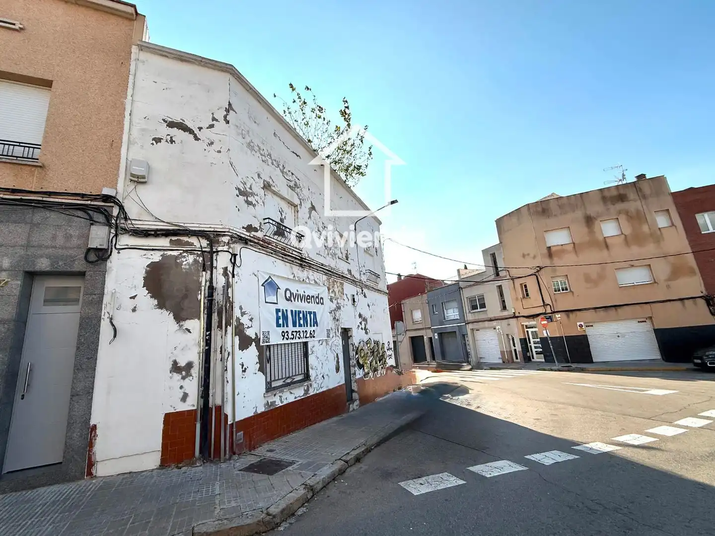 Außenansicht von Residential zum Verkauf in Terrassa