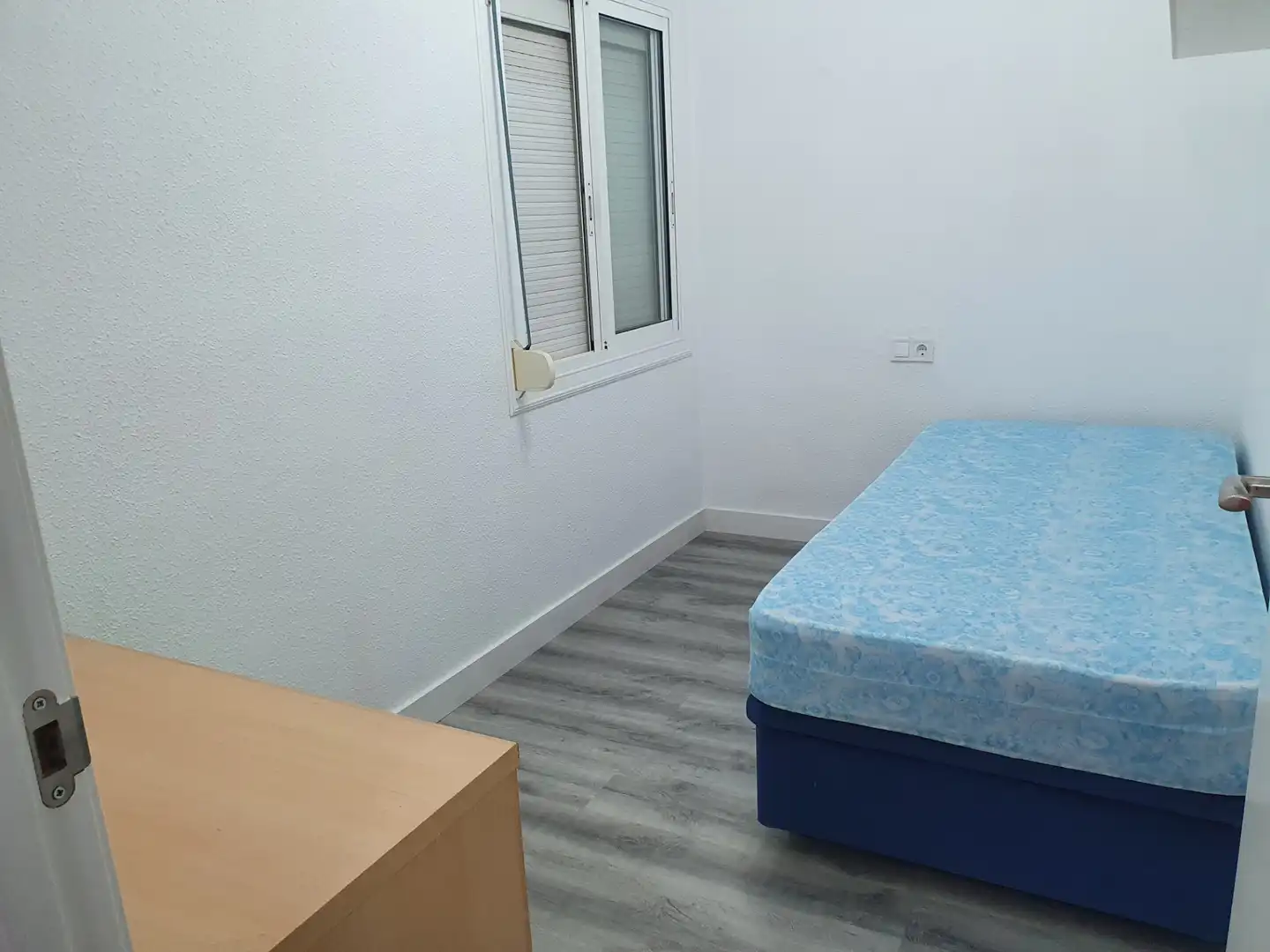 Schlafzimmer von Dachboden zum Verkauf in Ripollet mit Parkett, Terrasse und Möbliert