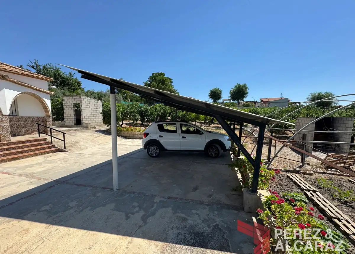 Terreno rústico en venta en Calle Chalets la Algaba 4, imagen 2