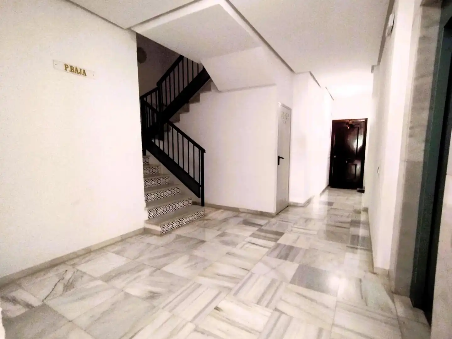 Wohnung zum Verkauf in San Fernando mit Klimaanlage, Abstellraum und Balkon