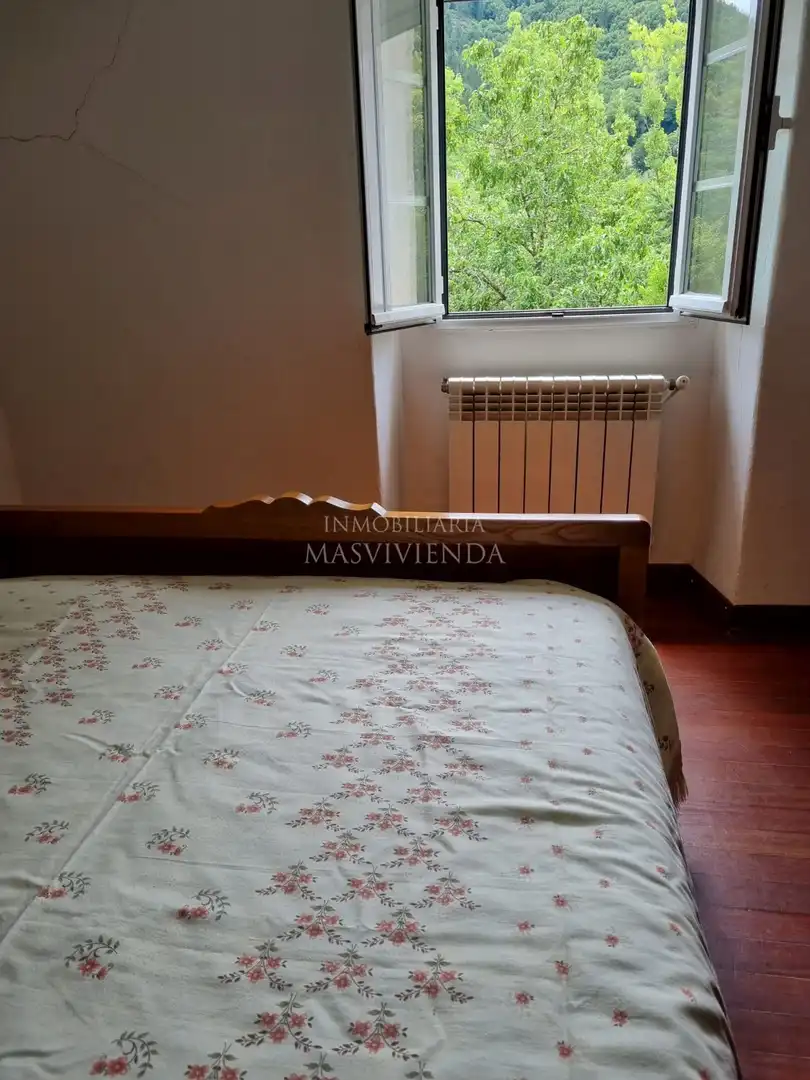 Dormitori de Casa o xalet en venda en A Pobra do Brollón  amb Jardí privat