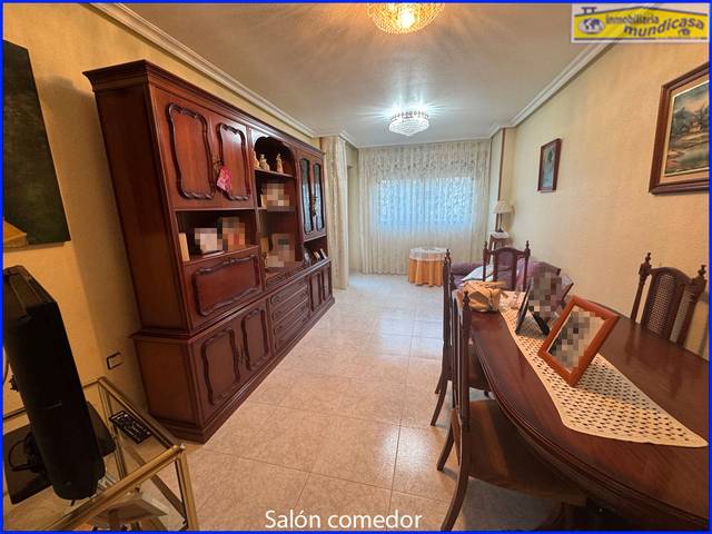 Piso en Venta en Calle Juan XXIII en Santomera