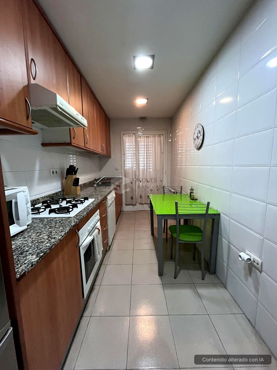 Cuina de Planta baixa en venda en Canovelles amb Aire condicionat, Calefacció i Traster