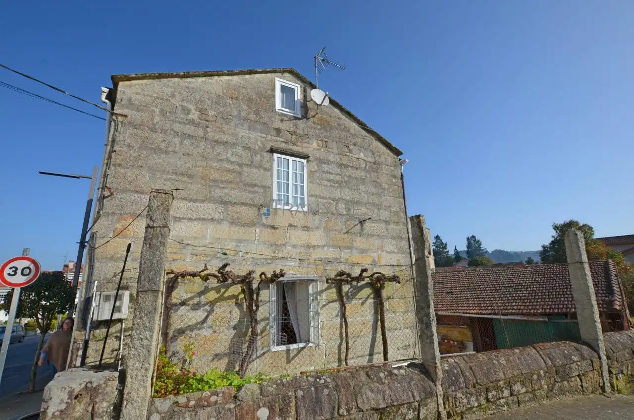 Vista exterior de Casa adosada en venta en Mondariz-Balneario con Calefacción, Jardín privado y Terraza