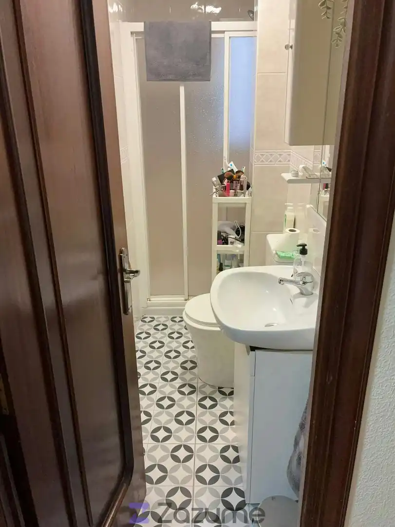 Bathroom of Flat for rent in Valladolid  with Heating, Parquet flooring and Furnished