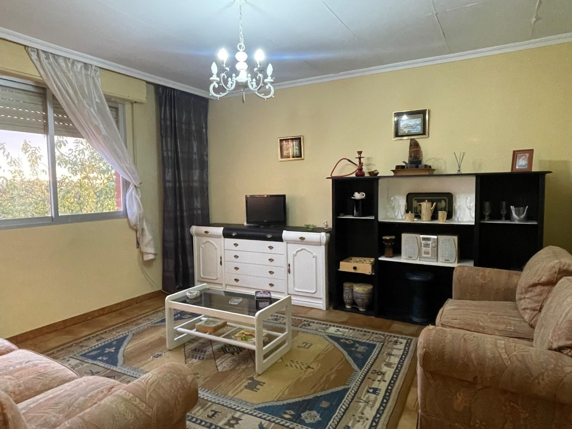 Sala d'estar de Casa o xalet en venda en Arganza amb Calefacció