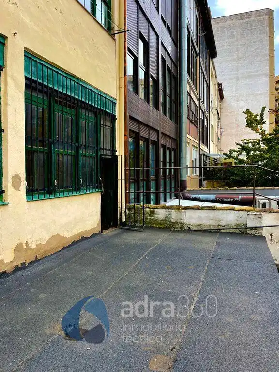 Local comercial de lloguer a General Vara De Rey, imagen 35