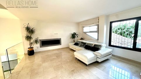 Foto 3 de Dúplex en venta en Calle Peral del, Puerto de Estepona, Estepona
