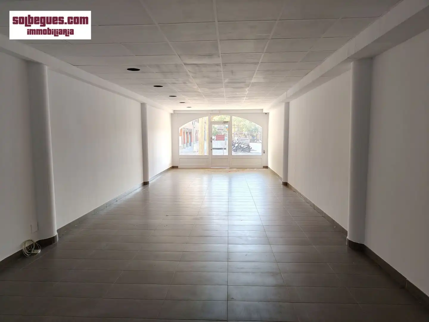 Local comercial en alquiler en Ferran Muñoz