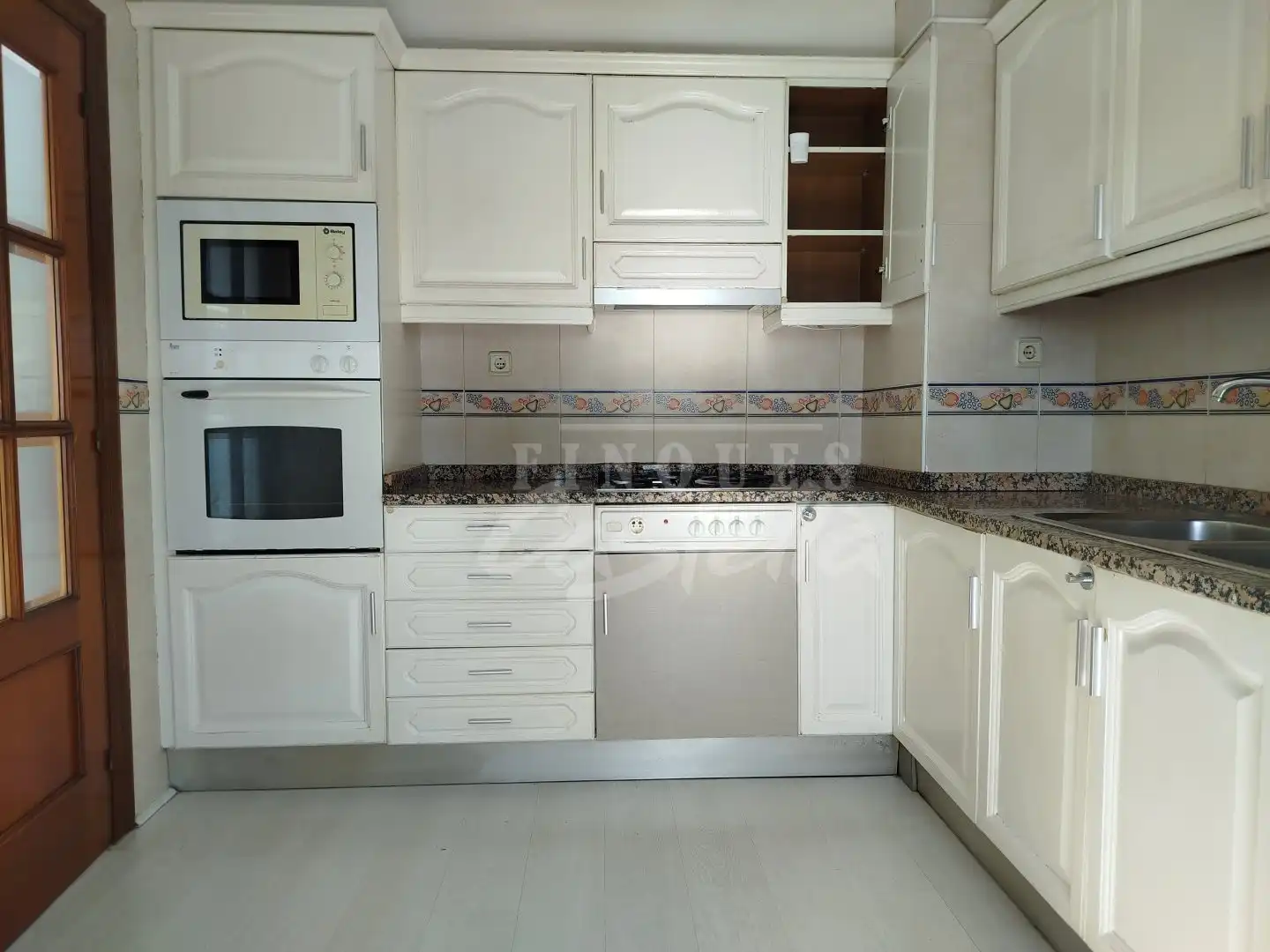 Kitchen of Flat for rent in Santa Coloma de Gramenet