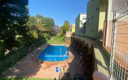 Piscina de Casa adosada en venda en Almoines amb Aire condicionat, Calefacció i Terrassa