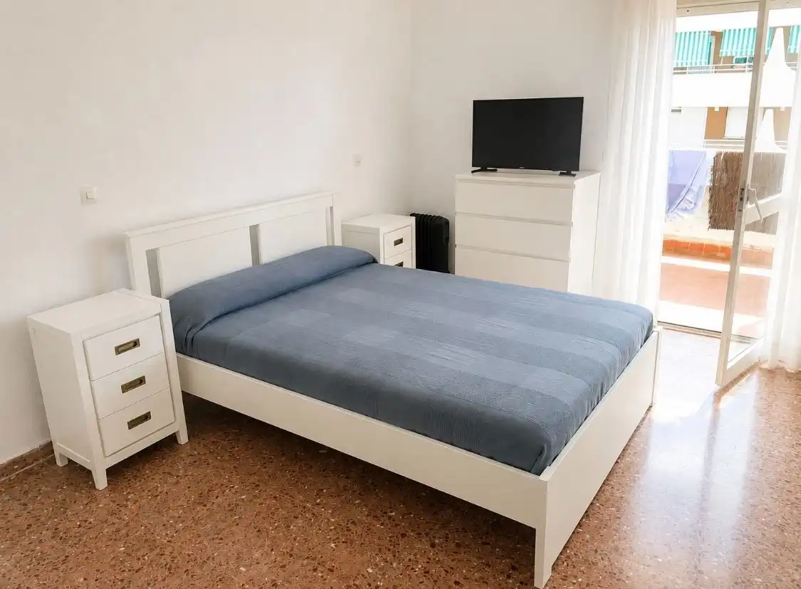 Dormitori de Apartament en venda en Pareja amb Calefacció, Terrassa i Traster