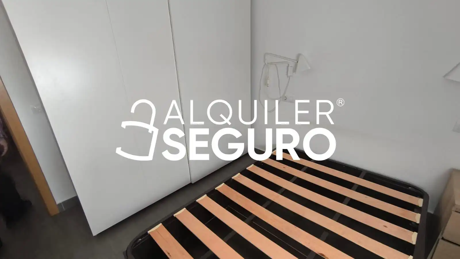 Habitación de Piso de alquiler en Sevilla con Terraza y Amueblado