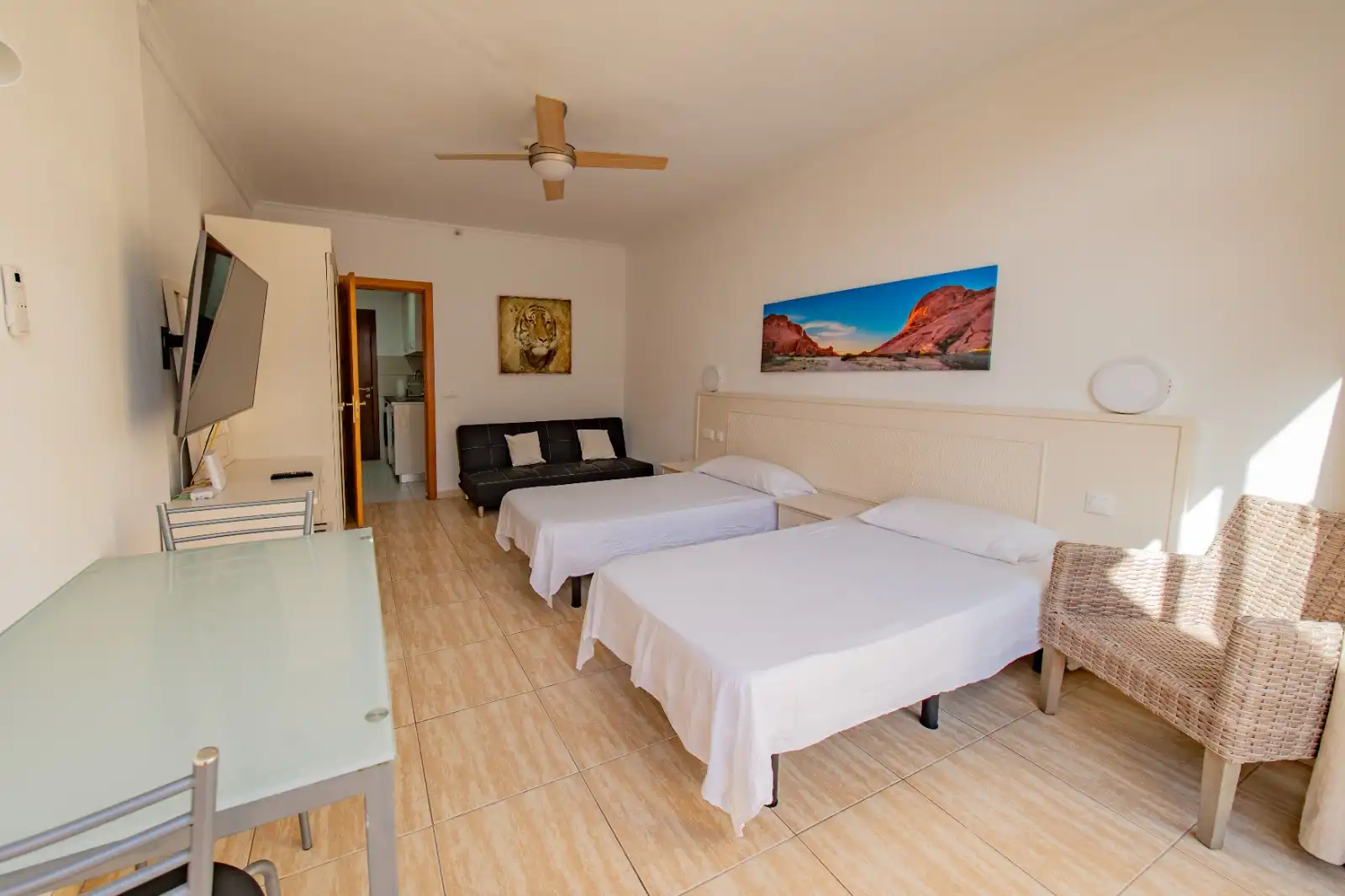 Bedroom of Study for rent in Puerto de la Cruz  with Terrace, Furnished and Community pool