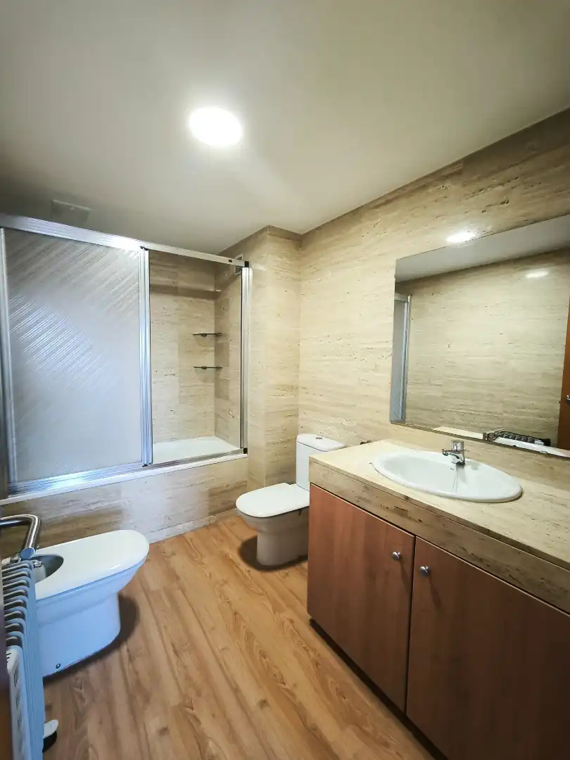Badezimmer von Wohnung zum Verkauf in La Ràpita mit Klimaanlage, Terrasse und Möbliert