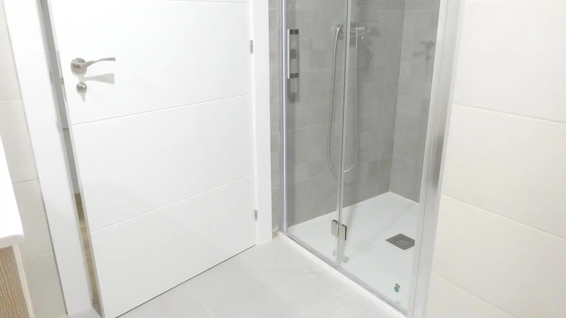 Baño de Piso de alquiler en Utebo con Calefacción y Terraza