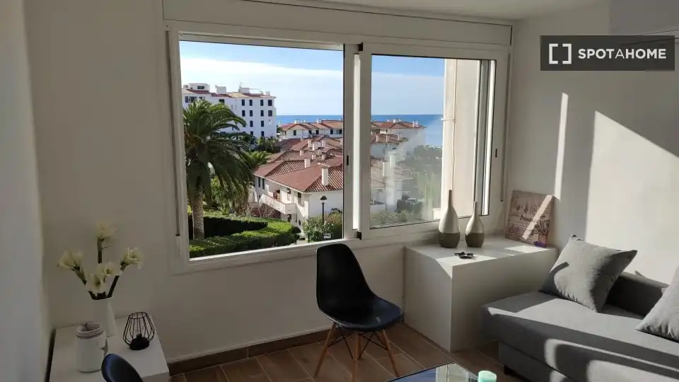 Piso de alquiler en Aiguadolç - Sant Sebastià