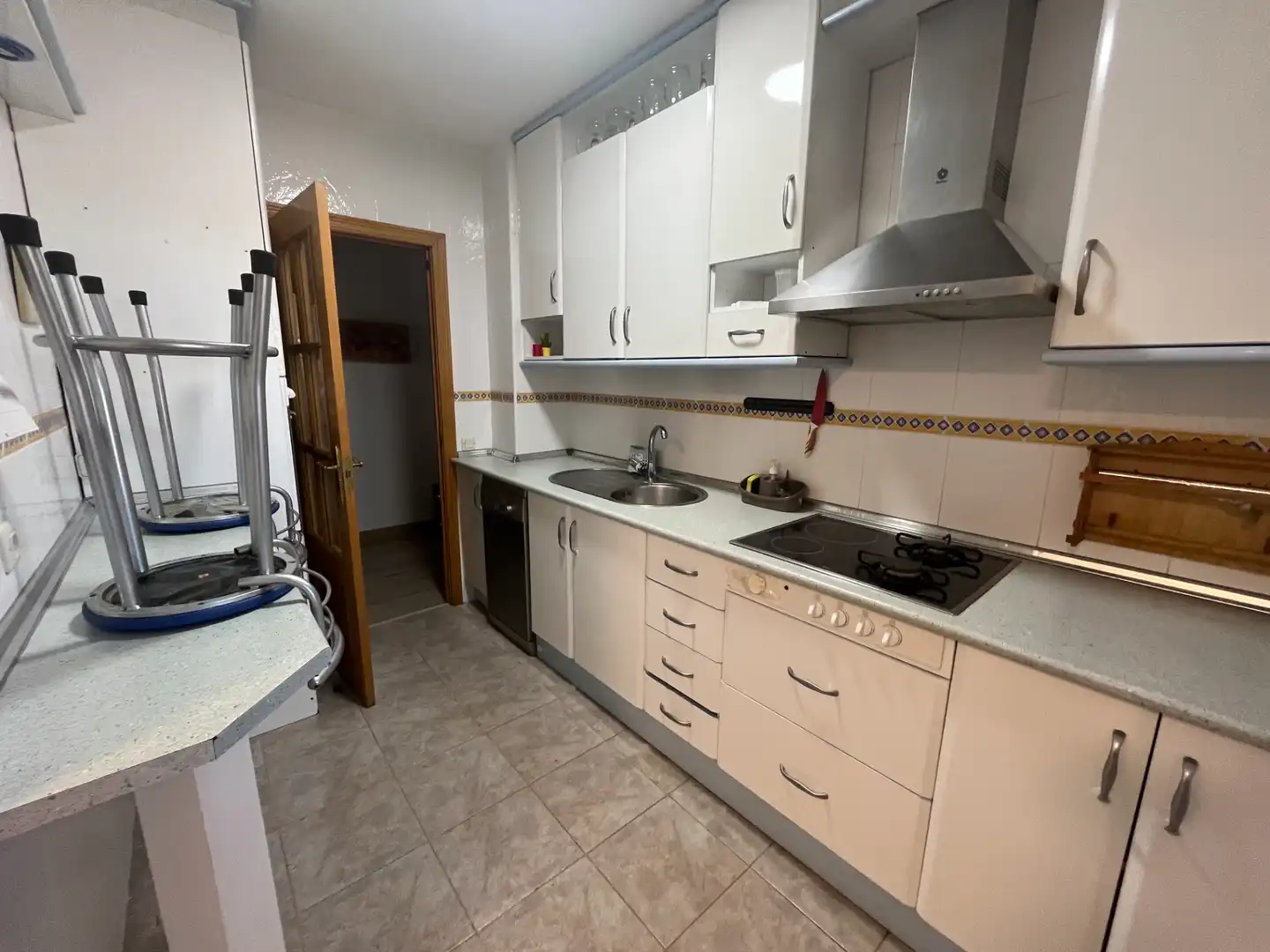 Kitchen of Flat for sale in Velilla de San Antonio  with Heating and Terrace