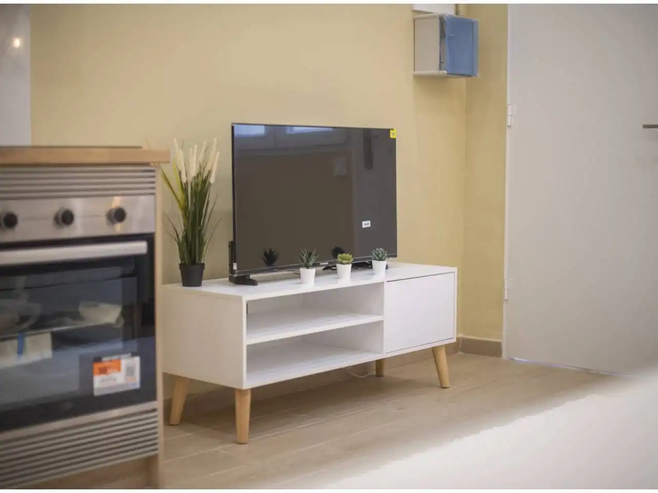 Sala de estar de Estudio de alquiler en Barcelona con Aire acondicionado, Amueblado y Alarma