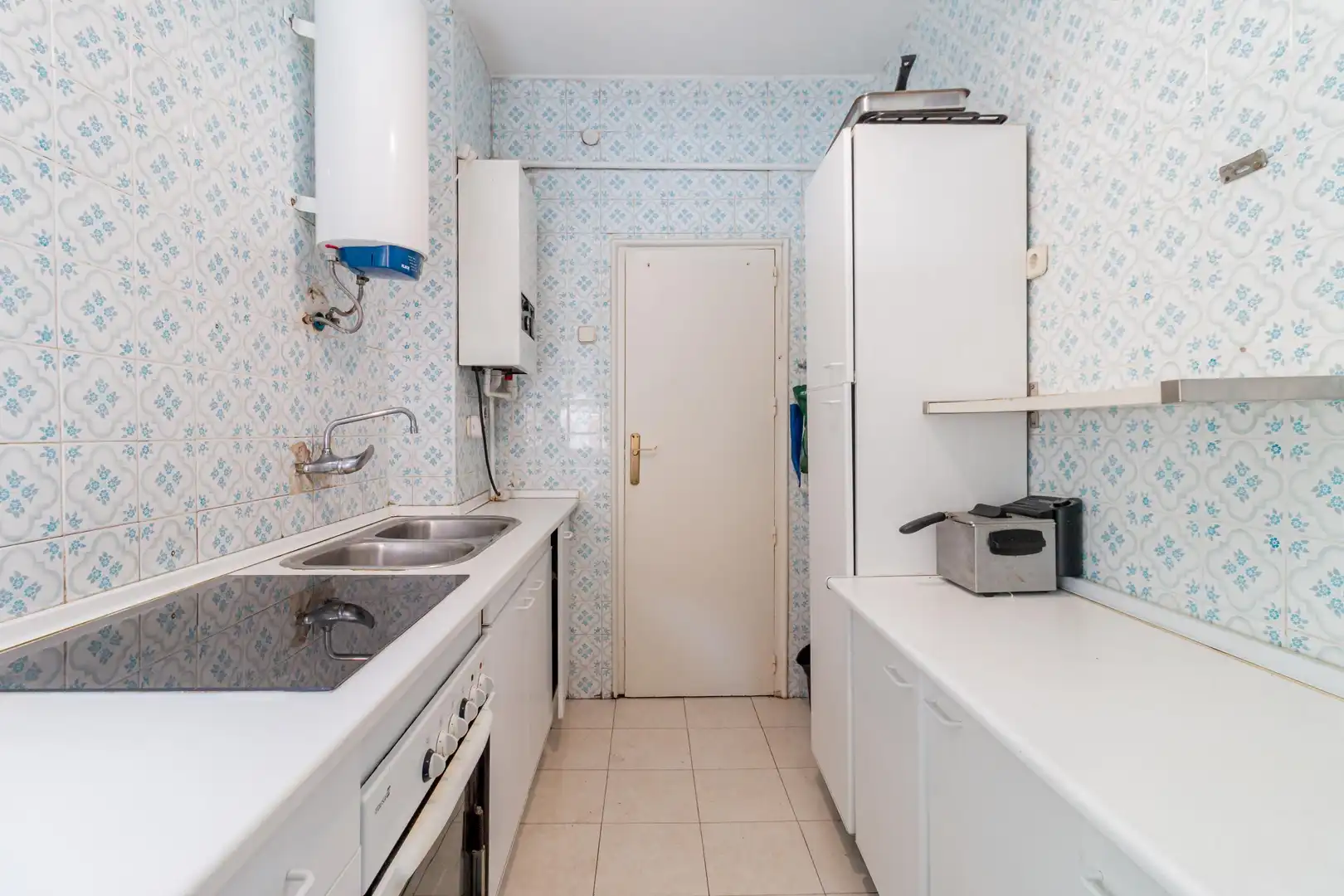 Cocina de Apartamento en venta en Madrid con Calefacción