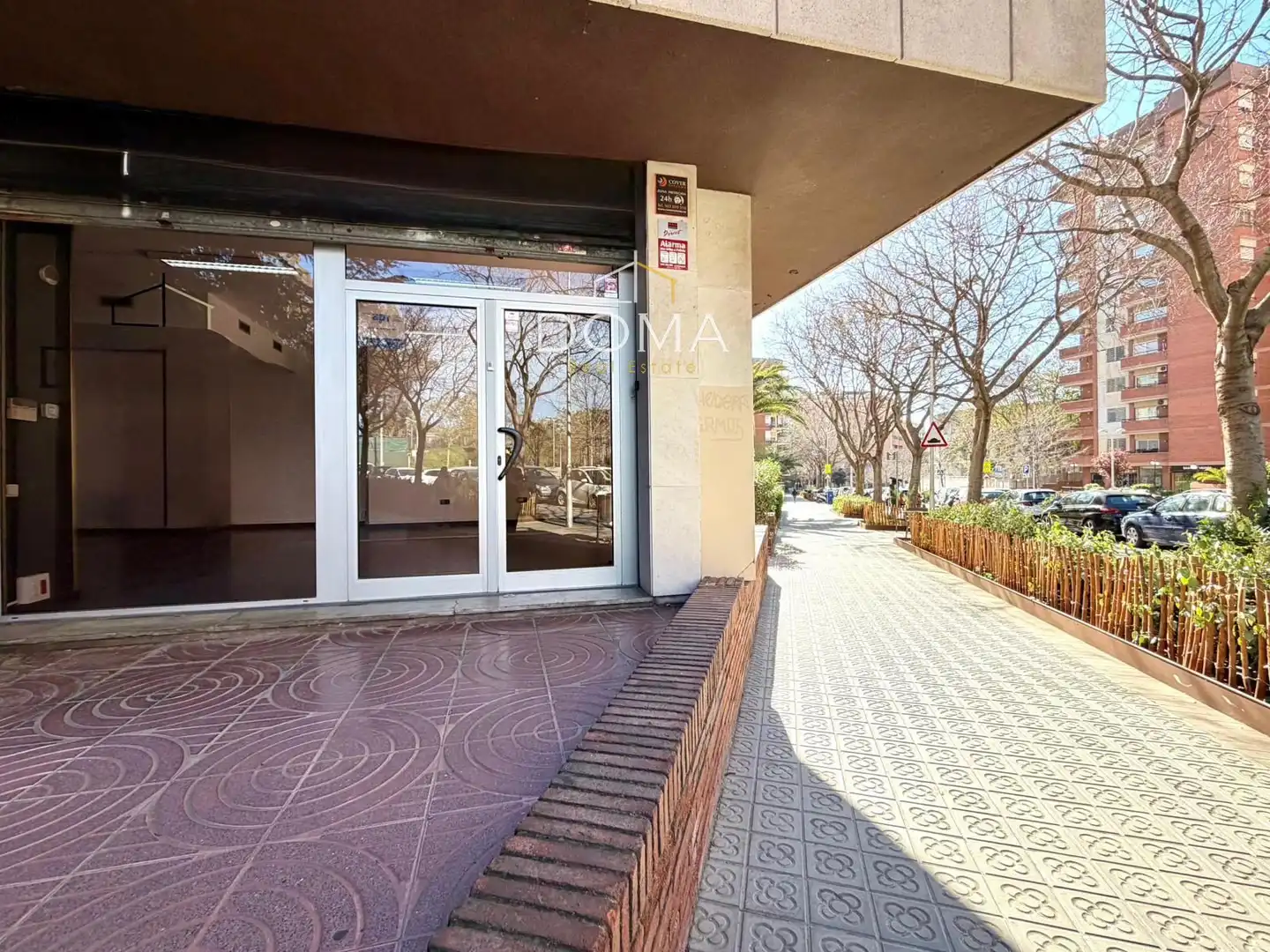 Vista exterior de Local de lloguer en  Barcelona Capital amb Aire condicionat i Parquet
