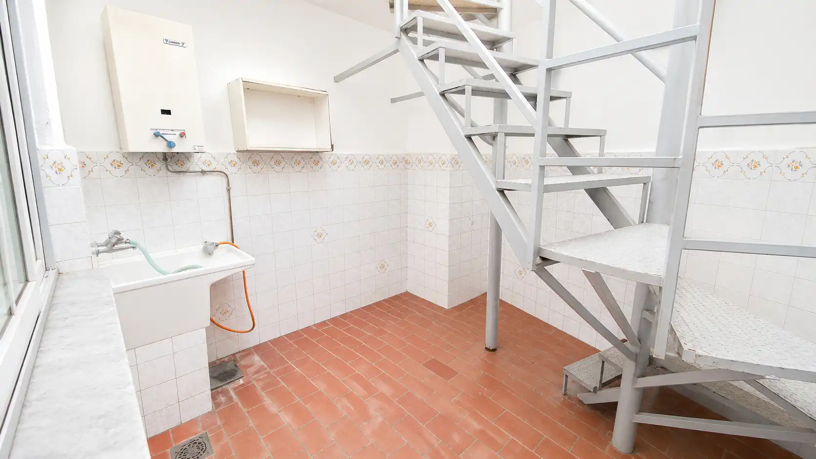 Cuina de Casa adosada en venda en Motril amb Terrassa, Traster i Moblat