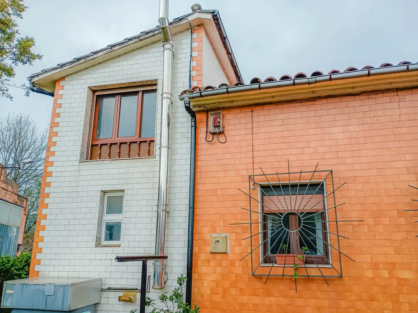 Vista exterior de Casa o chalet en venta en Castañeda con Calefacción