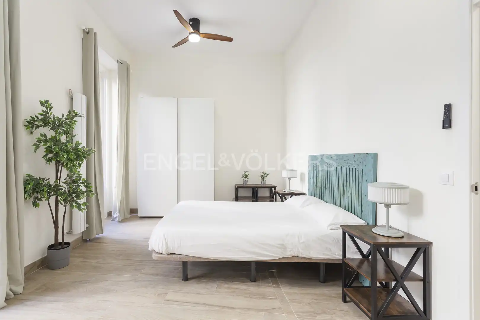 Habitación de Apartamento de alquiler en Madrid con Aire acondicionado, Calefacción y Amueblado