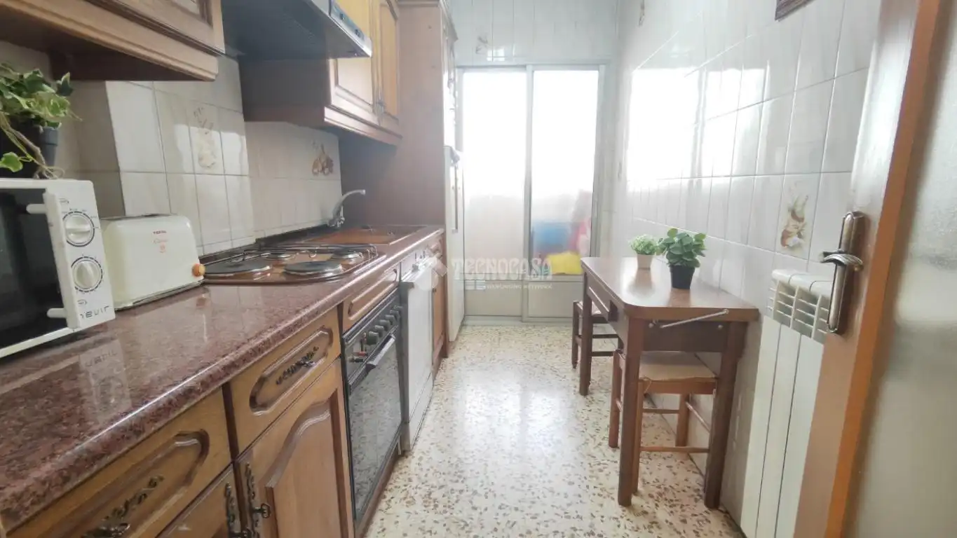 Cuina de Pis en venda en Zaragoza amb Calefacció i Terrassa